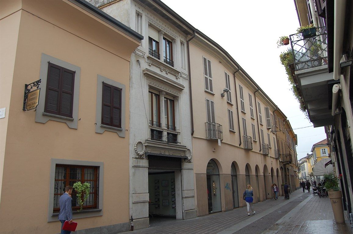 Affittasi appartamento su due livelli con sottotetto non abitabile