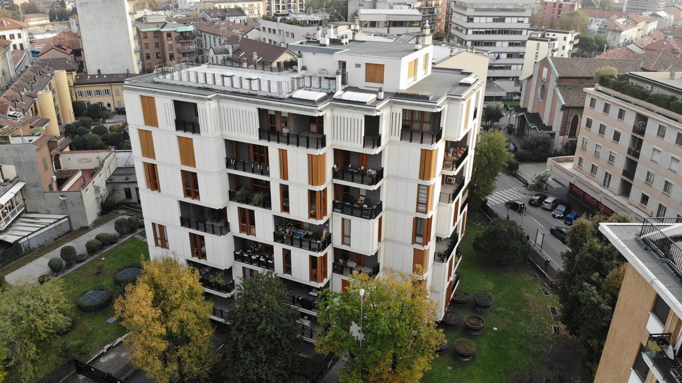 Vendesi ampio Quadrilocale con terrazzo – Residenza La Balossa, Monza